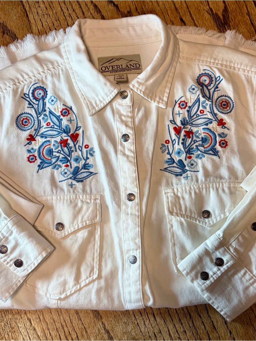 Overland White Embroidered Western Shirt - Women's